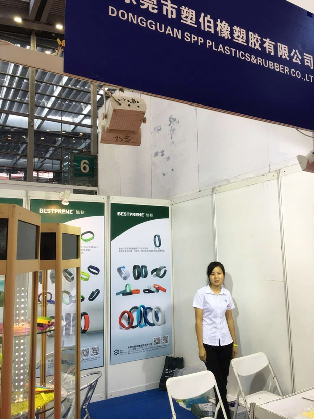 塑伯TPE展會工作人員