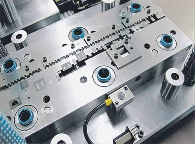模具 (14).png 模具 (14).png